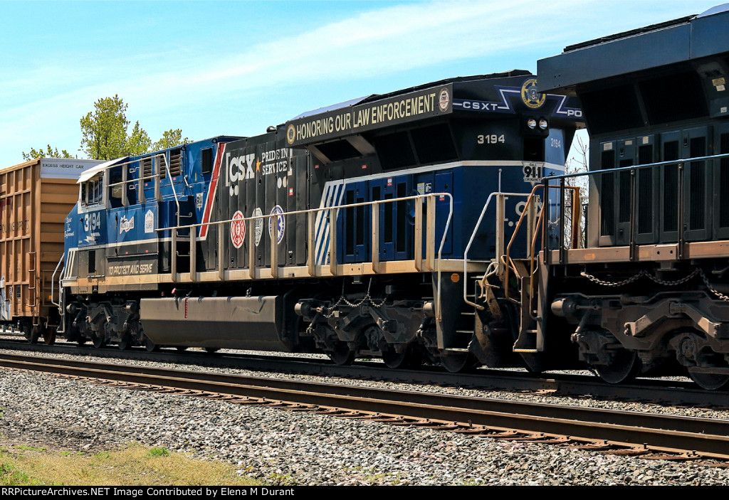 CSX 3194 on Q-434